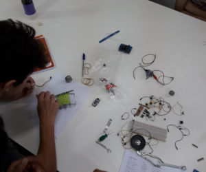 Taller de Tecnologías Creativas en el FLISOL de Rafaela